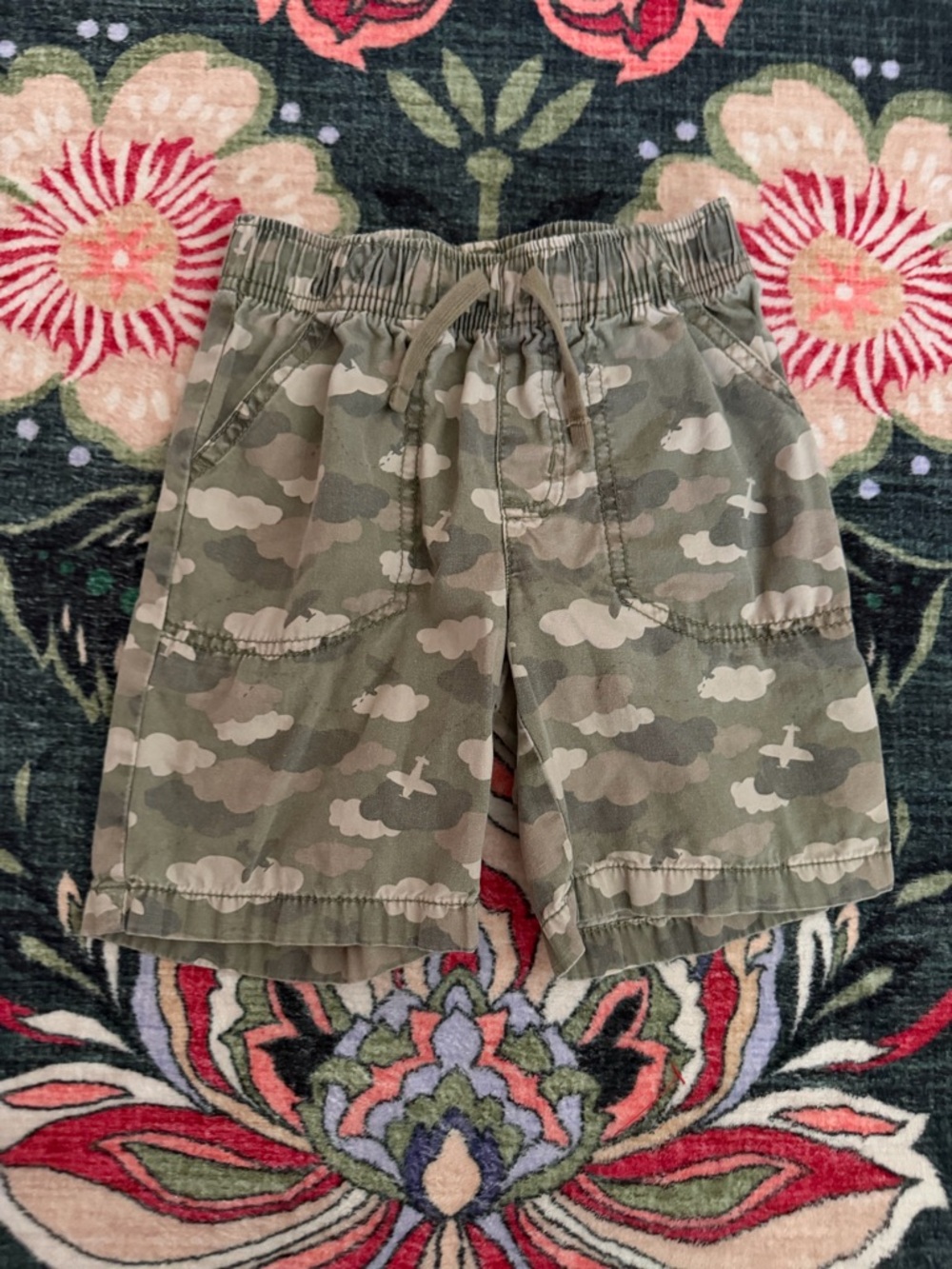 3/$25 ✈️ Jumping Beans Camo Shorts Size 4T